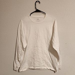 Clean long-sleeved shirt